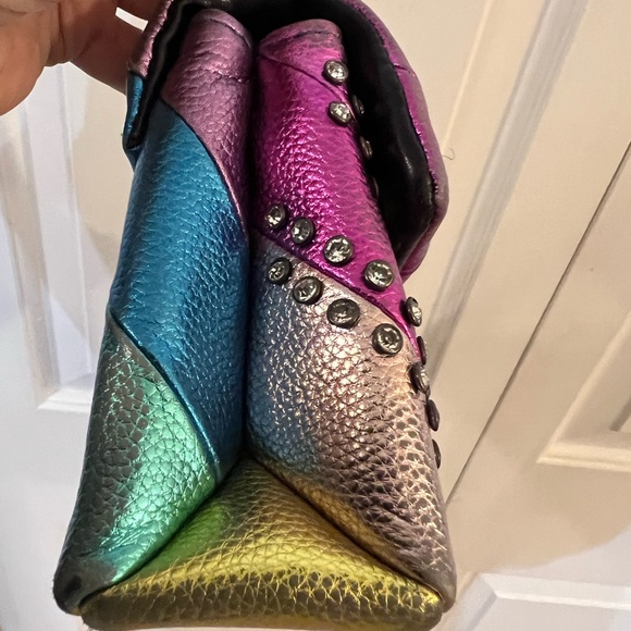 Kurt Geiger Crystal Mini Kensington Bag
RETAIL $328 - Picture 3 of 16